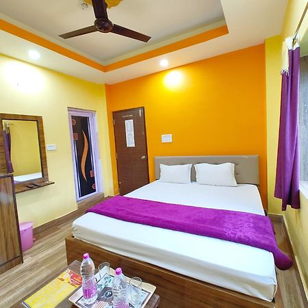 Goroomgo Sahoo Palace Puri - Prime Location Near Sea Beach - Excellent Service With Parking Facilities Exterior photo