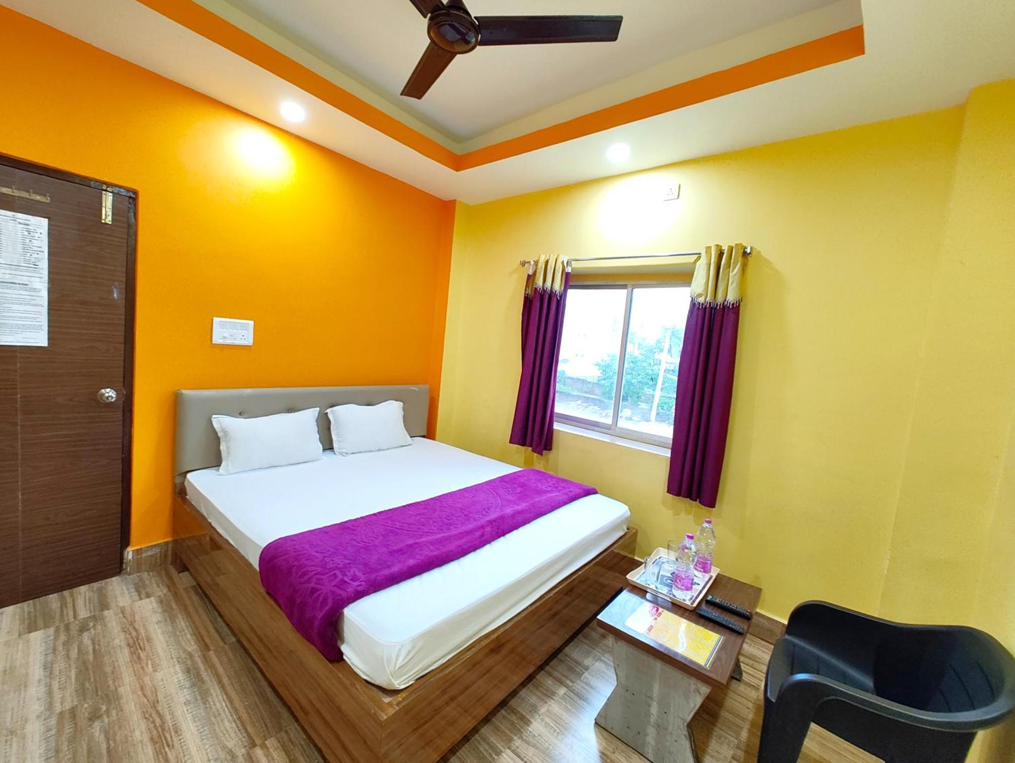 Goroomgo Sahoo Palace Puri - Prime Location Near Sea Beach - Excellent Service With Parking Facilities Exterior photo